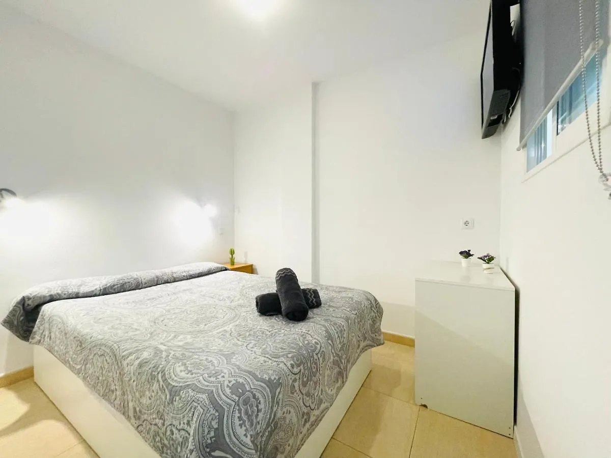 Renovado Apartamento En Zona Residencial A Pasos Del Mar سالو شقة